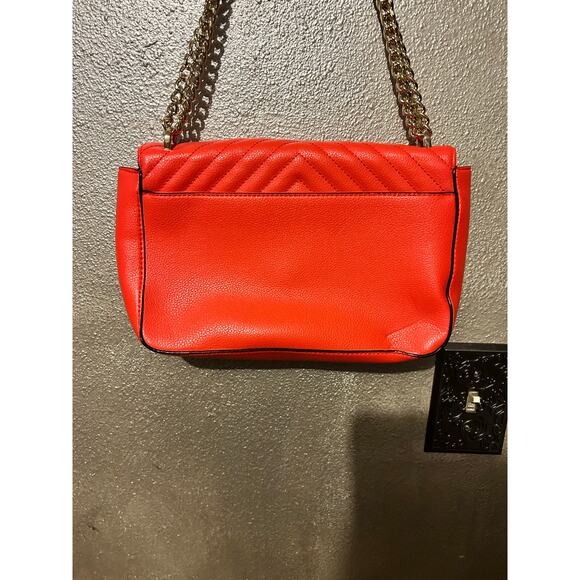 ❤️ Victoria’s Secret Red Quilted Chain Crossbody Purse Fun Casual Date Night - Picture 7 of 13